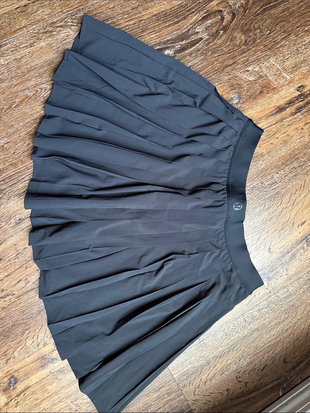 Like new! lululemon athletica Black Pleated Tennis Skirt